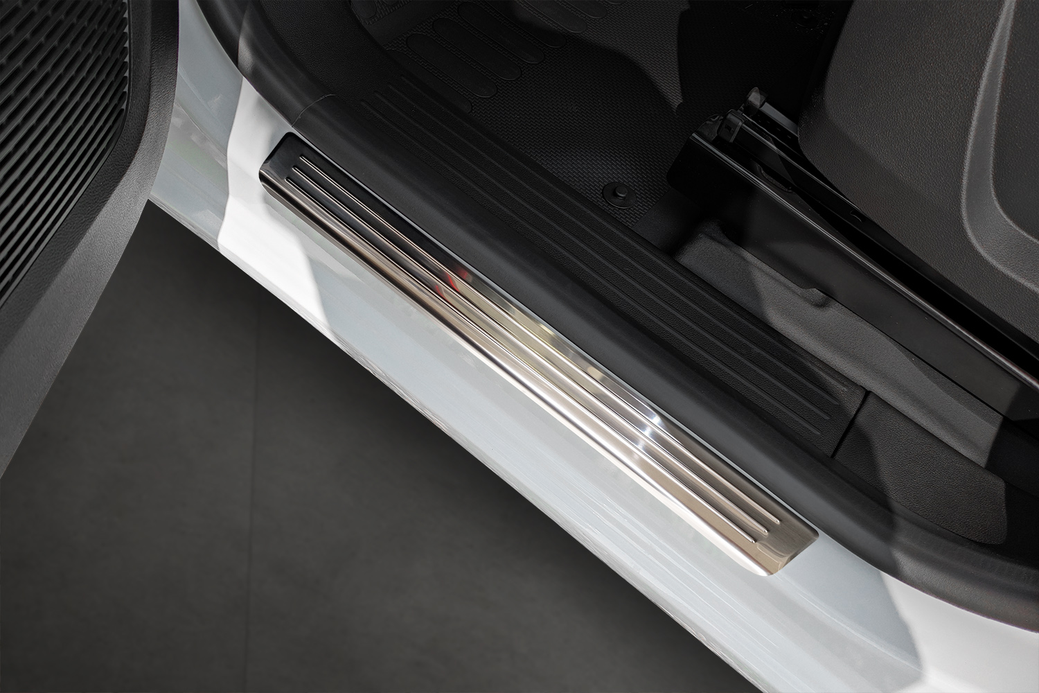 Door sill plates suitable for Mercedes-Benz Citan Tourer - T-Class (W420) 2021-present stainless steel brushed 4 pieces