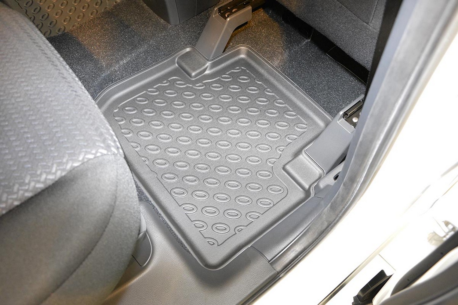 Car mats suitable for Mitsubishi Eclipse Cross 2018-present Cool Liner PE/TPE rubber (MIT1ECFM-C) (5) Car mats suitable for Mitsubishi Eclipse Cross 2018-present Cool Liner PE/TPE rubber (MIT1ECFM-C) (5)