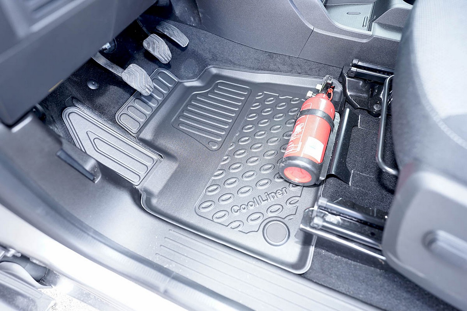 Car mats suitable for Nissan Townstar 2021-present Cool Liner PE/TPE rubber (NIS2TOFM-C) (2) Car mats suitable for Nissan Townstar 2021-present Cool Liner PE/TPE rubber (NIS2TOFM-C) (2)