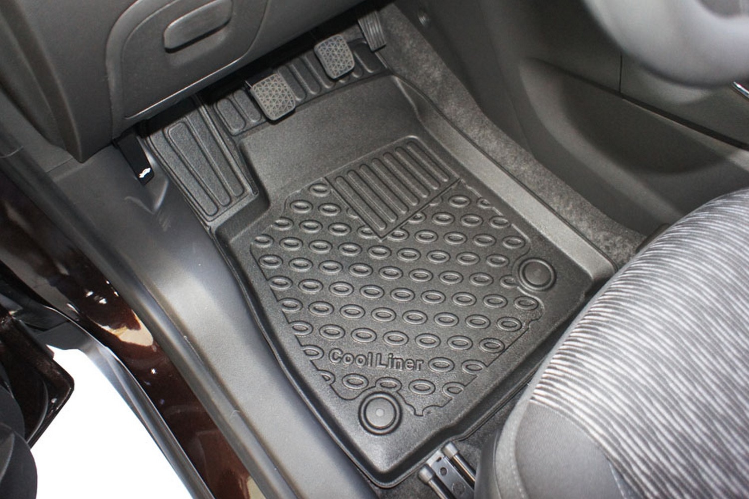 Car mats suitable for Opel Mokka - Mokka X 2012-2019 Cool Liner PE/TPE rubber (OPE1MKFM-C) (3) Car mats suitable for Opel Mokka - Mokka X 2012-2019 Cool Liner PE/TPE rubber (OPE1MKFM-C) (3)