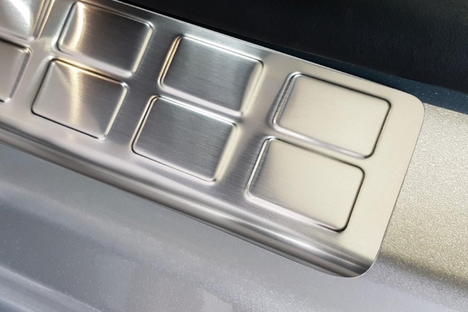 Door sill plates suitable for Opel Vivaro C 2019-present stainless steel brushed 2 pieces