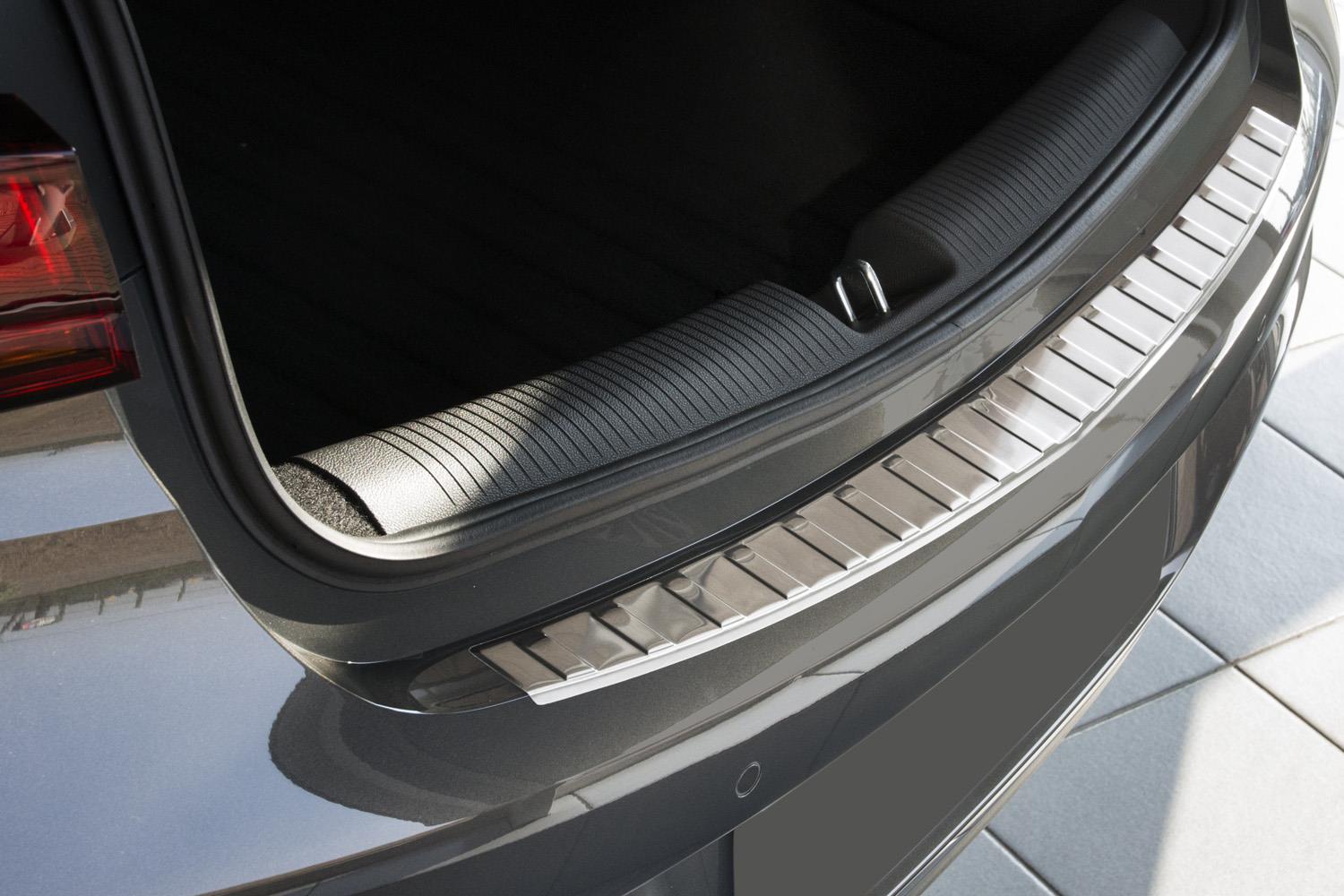 Protection de seuil de coffre Opel Astra K 2015-2021 5 portes bicorps acier inox brossé