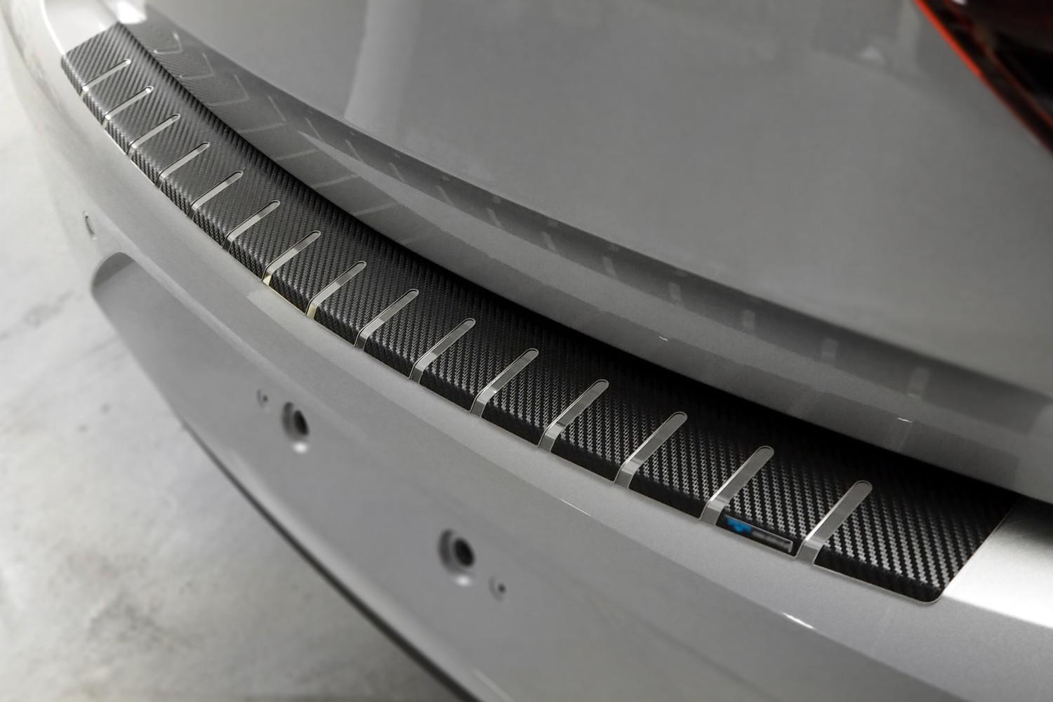 Protection de seuil de coffre Opel Insignia B Grand Sport 2017-2022 5 portes bicorps acier inox - feuille de carbone