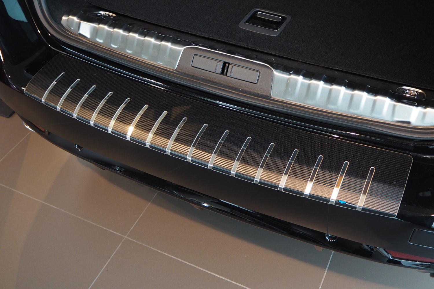 Protection de seuil de coffre Peugeot 508 II SW 2019-présent break acier inox - feuille de carbone