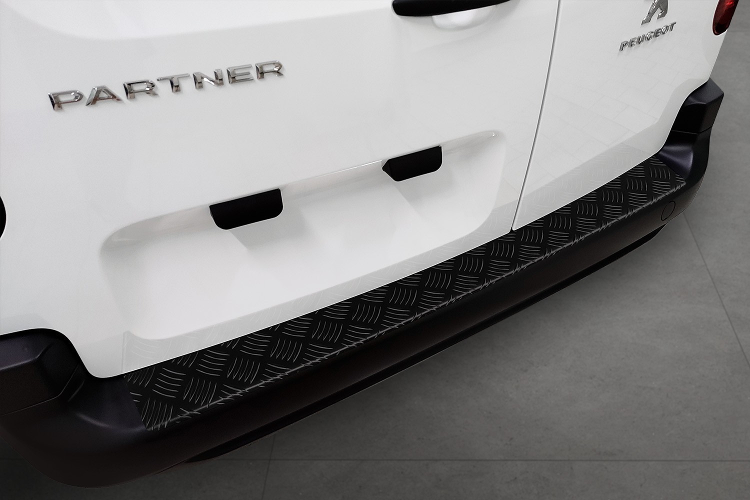 Bumperbeschermer Peugeot Partner II (B9) 2008-2018 aluminium traanplaat mat zwart