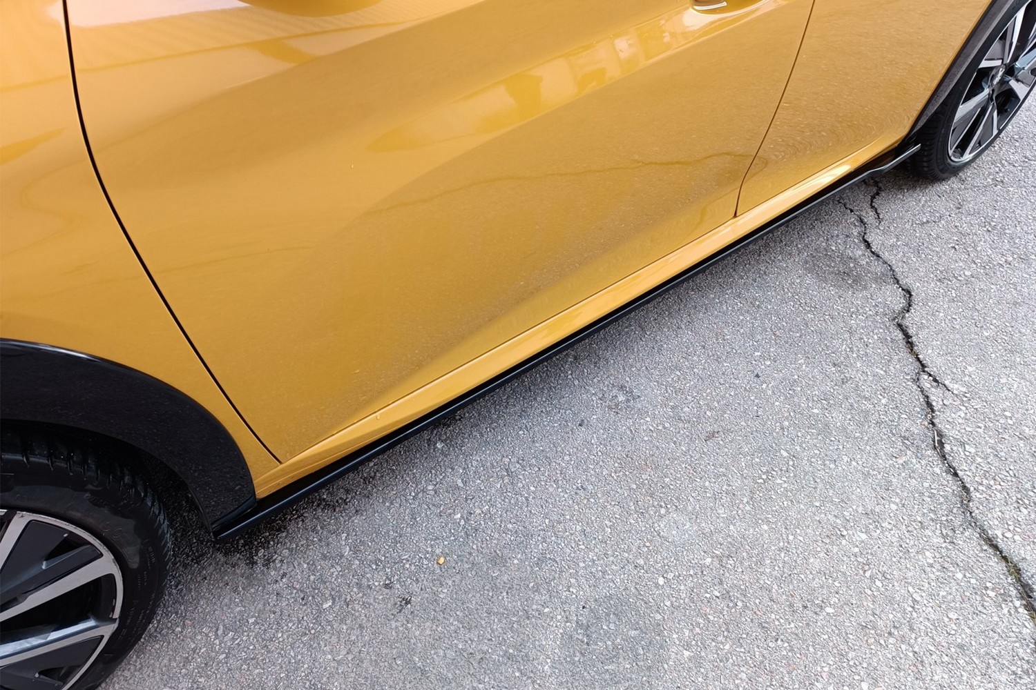 Jupes latérales convient à Peugeot 208 II 2019-présent 5 portes bicorps ABS