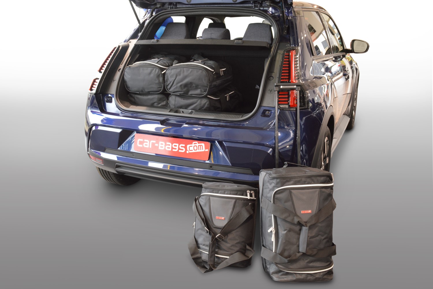 Travel bag set suitable for Renault 5 E-Tech 2024-present 5-door hatchback Original