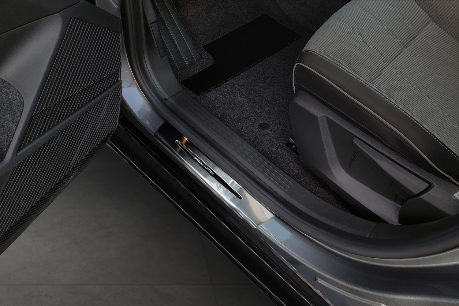 Seuils de portes convient à Renault Mégane E-Tech 2021-présent 5 portes bicorps acier inox brossé 4 pièces