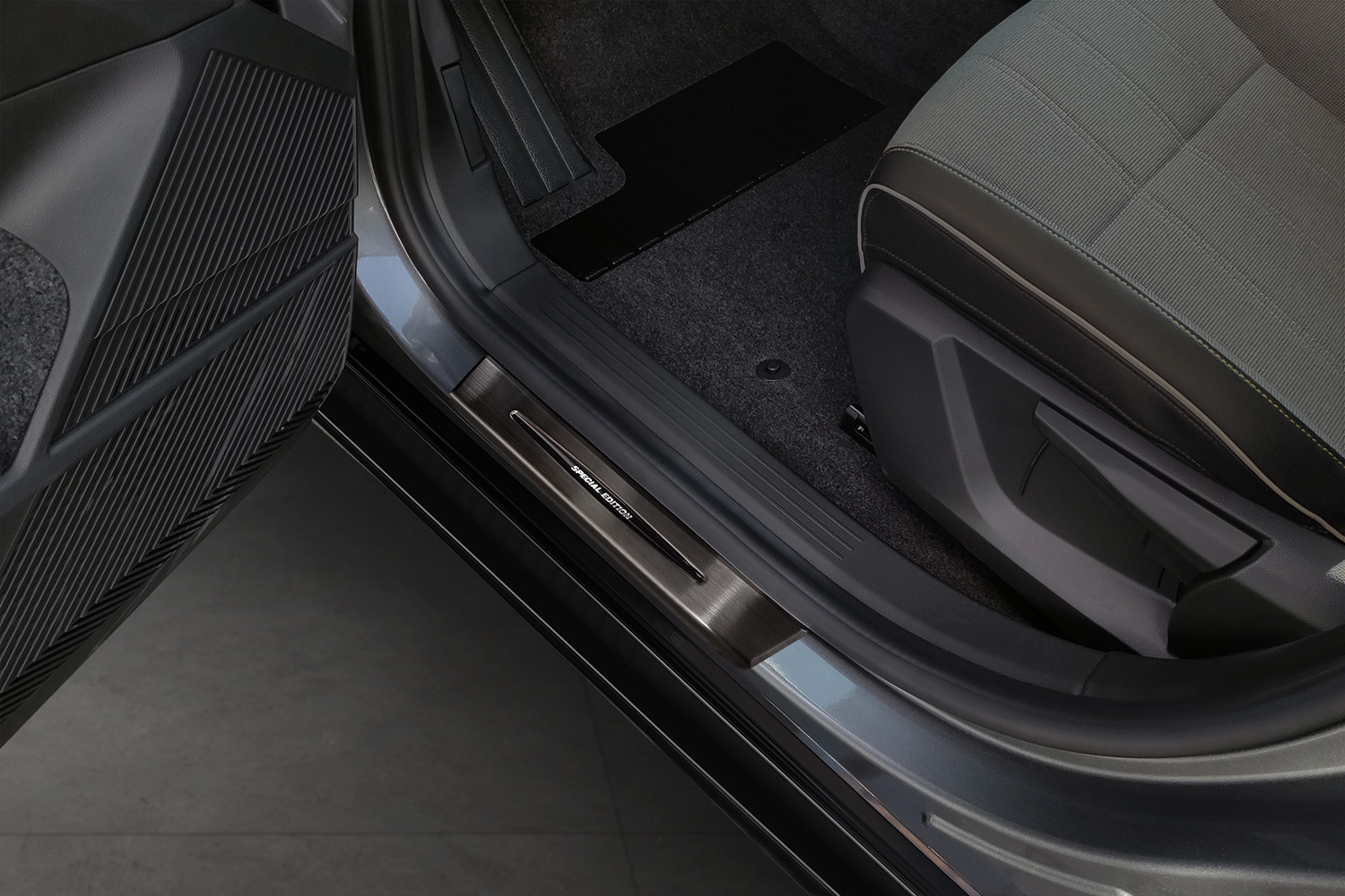 Seuils de portes convient à Renault Mégane E-Tech 2021-présent 5 portes bicorps acier inox brossé anthracite 4 pièces
