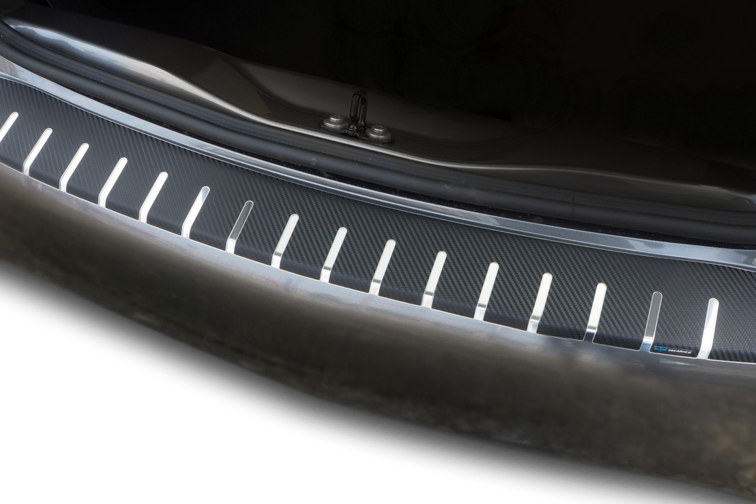 Protection de seuil de coffre convient à Renault Zoë 2019-présent 5 portes bicorps acier inox - feuille de carbone