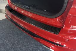 SAGHOM Kohlefaser Ladekantenschutz Stoßstangenschutz, für Fo-rd Kuga Heck  Rear Bumper Aufkleber Kofferraumwanne Heckstoßstange Kantenschutz Styling  ZubehöR,Black: : Auto & Motorrad