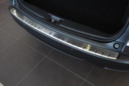 Rear bumper protector Honda HR-V II 2015-present stainless steel (HON1HVBA) (1)