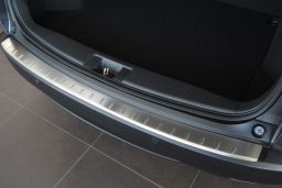 Rear bumper protector Honda HR-V II 2015-present stainless steel (HON4HVBA) (1)