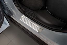 Door sill plates Nissan Qashqai (J12) 2021->   stainless steel 4 pieces (NIS10QAEG) (1)