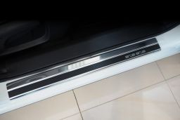 Door sill plates Nissan Qashqai (J11) 2013-present stainless steel - carbon foil (NIS6QAEA) (1)