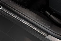 Door sill plates Peugeot 3008 II 2016-> 5-door hatchback stainless steel anthracite 4 pieces (PEU438EG) (1)