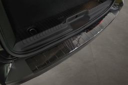 Rear bumper protector Peugeot Traveller 2016->   carbon (PEU9TRBP) (1)