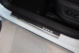 Door sill plates Seat Ateca 2016-present stainless steel - carbon foil (SEA2AAEA) (1)