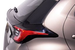 Boot spoiler lip Toyota Yaris (XP21) 2020-present 5-door hatchback - painted (TOY10YASU) (1)