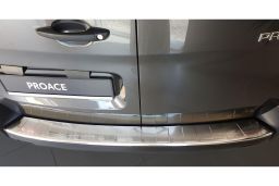 Rear bumper protector Toyota ProAce II 2016->   stainless steel (TOY16POBP) (1)