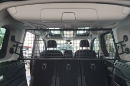 toy4poml-toyota-proace-city-2019-dog-guard-1