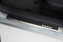 Door sill plates Toyota Auris II 2012-2018 5-door hatchback stainless steel - carbon foil (TOY6AUEA) (1)