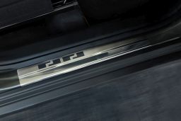 Door sill plates Toyota Aygo X 2022->   stainless steel (TOY7AYEA) (1)