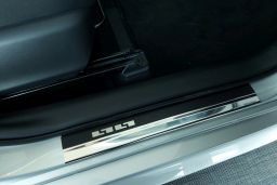 Door sill plates Toyota Yaris (XP21) 2020-> 5-door hatchback stainless steel - carbon foil (TOY8YAEA) (1)