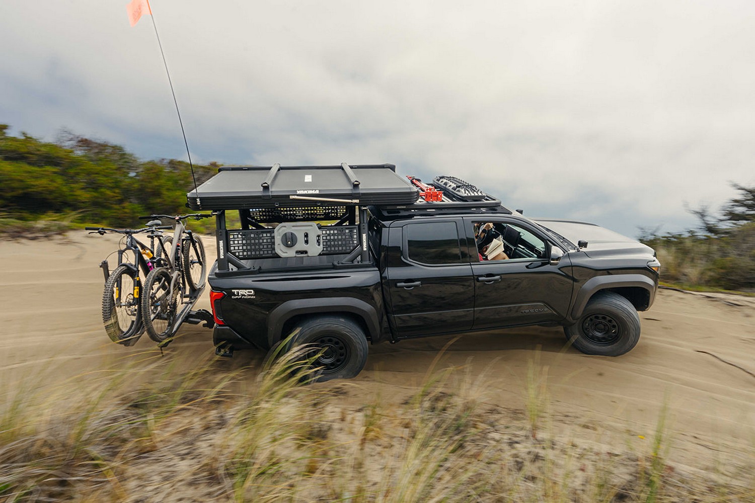 Roof tent Yakima SkyPeak HD (8) Roof tent Yakima SkyPeak HD (8)