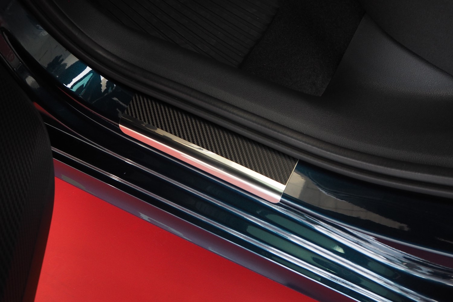 sko18ocea-door-sill-plates-skoda-octavia-iv-combi-nx-2020-wagon-stainless-steel-carbon-foil-2.jpg sko18ocea-door-sill-plates-skoda-octavia-iv-combi-nx-2020-wagon-stainless-steel-carbon-foil-2.jpg