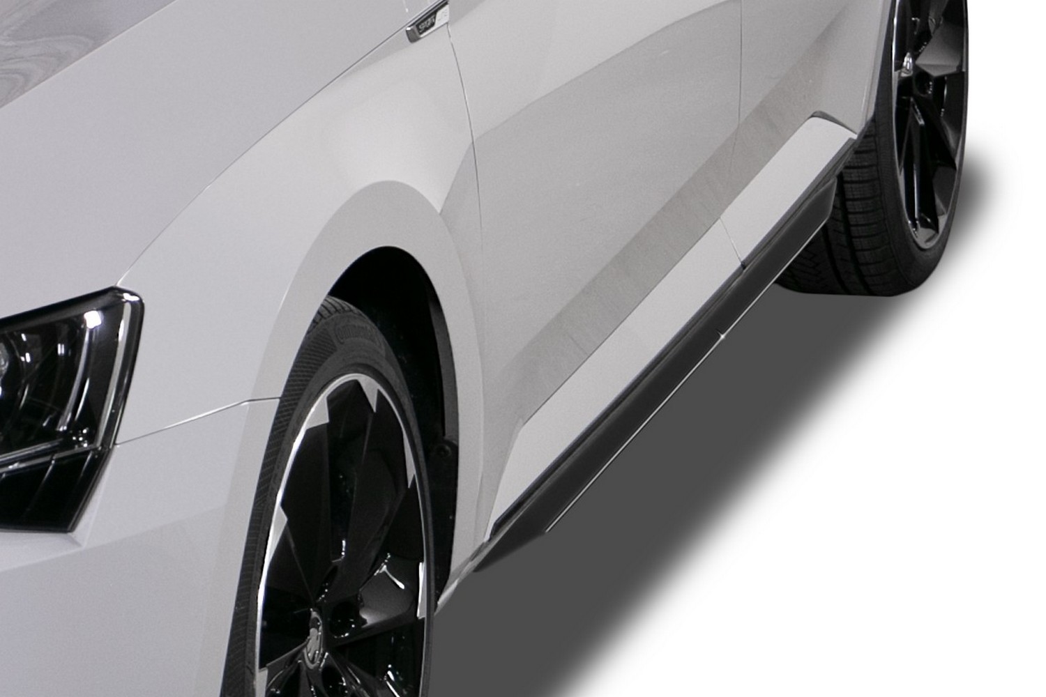 Side skirts suitable for Skoda Superb III (3V) 2015-2024 4-door saloon &#34;Slim&#34; ABS