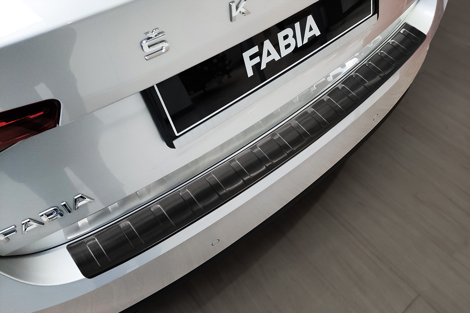 Bumperbeschermer geschikt voor Skoda Fabia IV 2021-heden 5-deurs hatchback RVS geborsteld antraciet