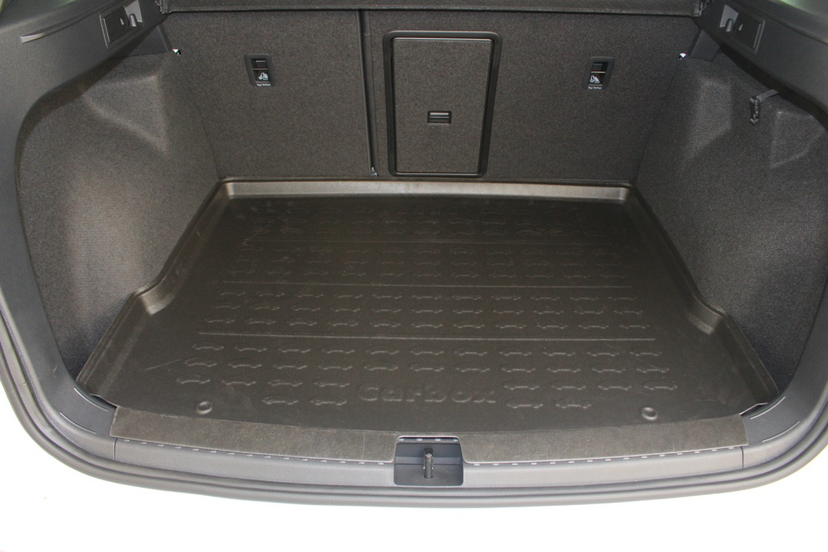 Tapis de coffre convient à Skoda Karoq (NU) 2017-présent Carbox Form PE caoutchouc - noir