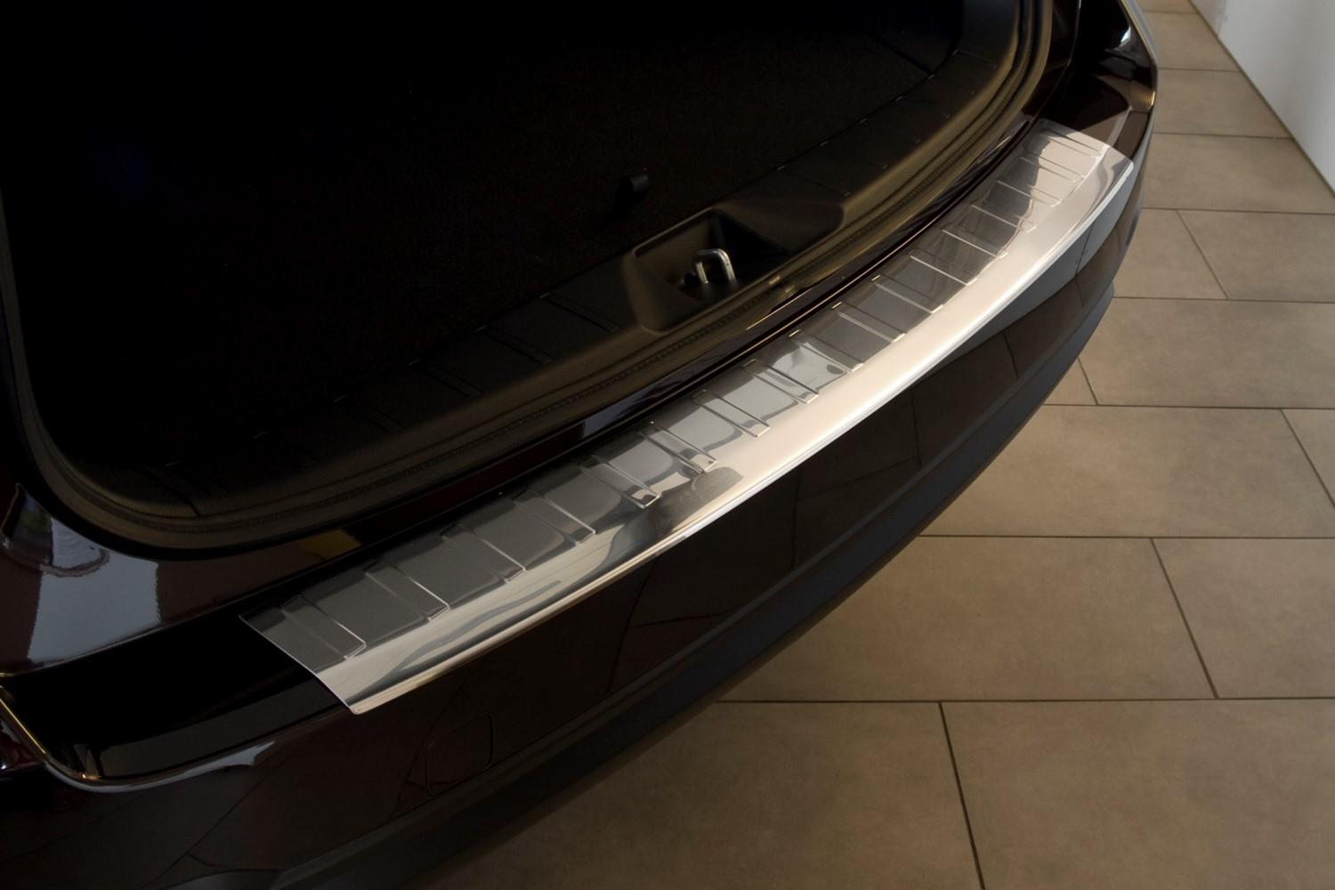 Protection de seuil de coffre Subaru Forester IV (SJ) 2013-2016 acier inox brossé