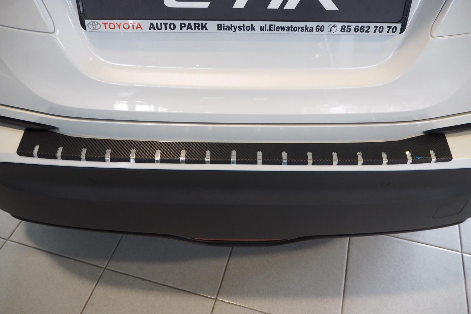 Protection de seuil de coffre Toyota C-HR 2016-2023 acier inox - feuille de carbone