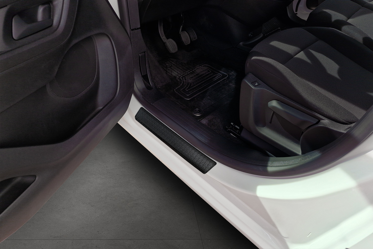 Instaplijsten geschikt voor Toyota ProAce City 2019-heden aluminium traanplaat mat zwart 2-delig Instaplijsten geschikt voor Toyota ProAce City 2019-heden aluminium traanplaat mat zwart 2-delig