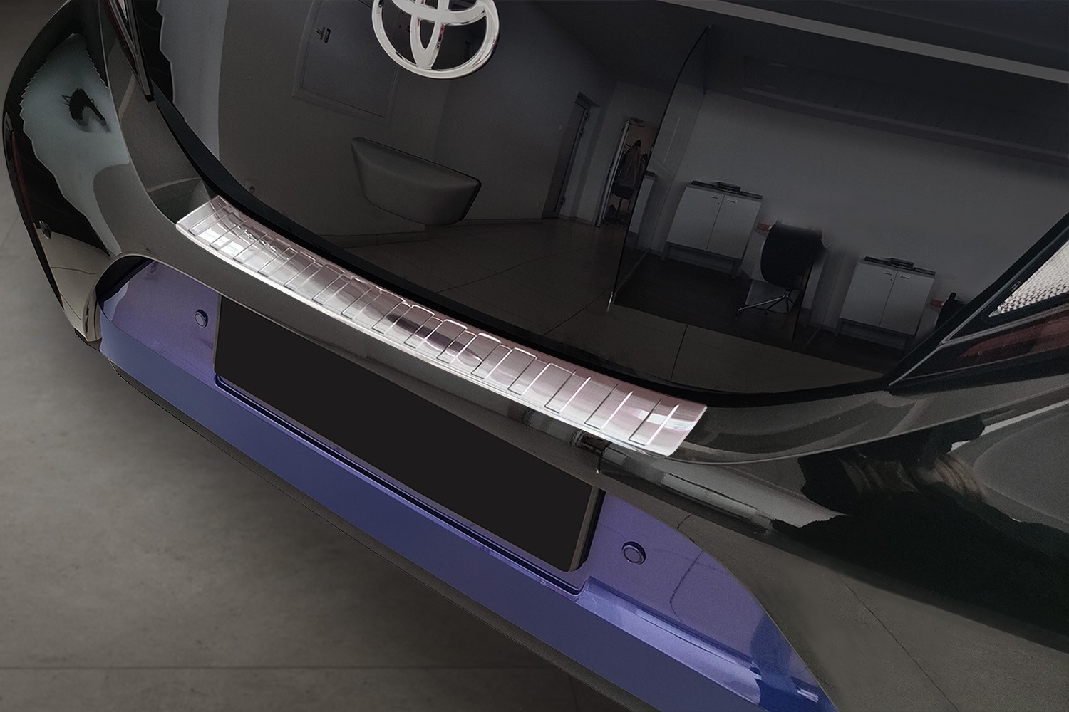 Ladekantenschutz passend für Toyota Aygo X 2022-heute Edelstahl gebürstet
