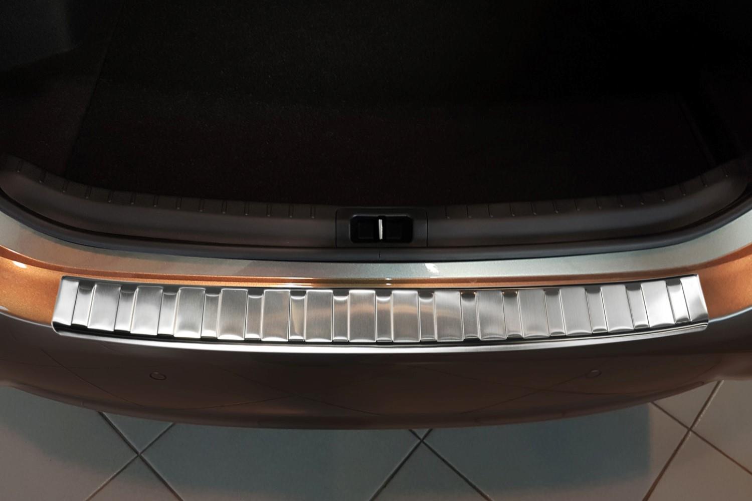 Bumperbeschermer geschikt voor Toyota Corolla (E170) 2016-2018 4-deurs sedan RVS geborsteld