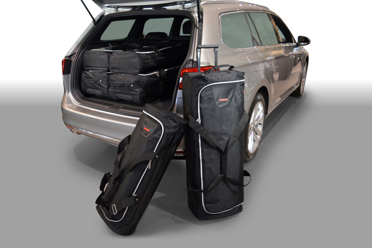 Travel bag set suitable for Volkswagen Passat Variant (B8) 2014-2023 wagon