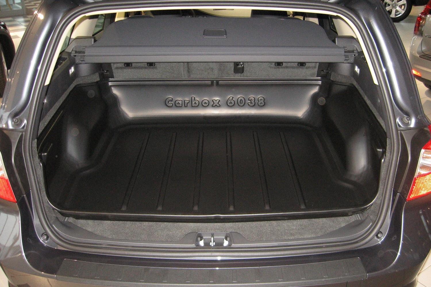 Boot liner suitable for Volvo V70 (P24) 2007-2016 wagon Carbox Classic high wall