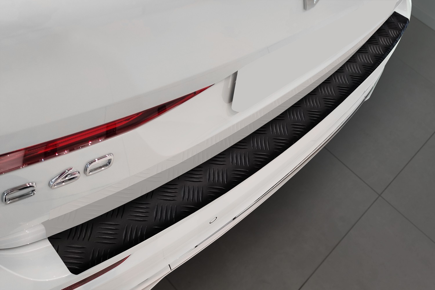 Bumperbeschermer geschikt voor Volvo XC60 II 2017-heden aluminium traanplaat mat zwart