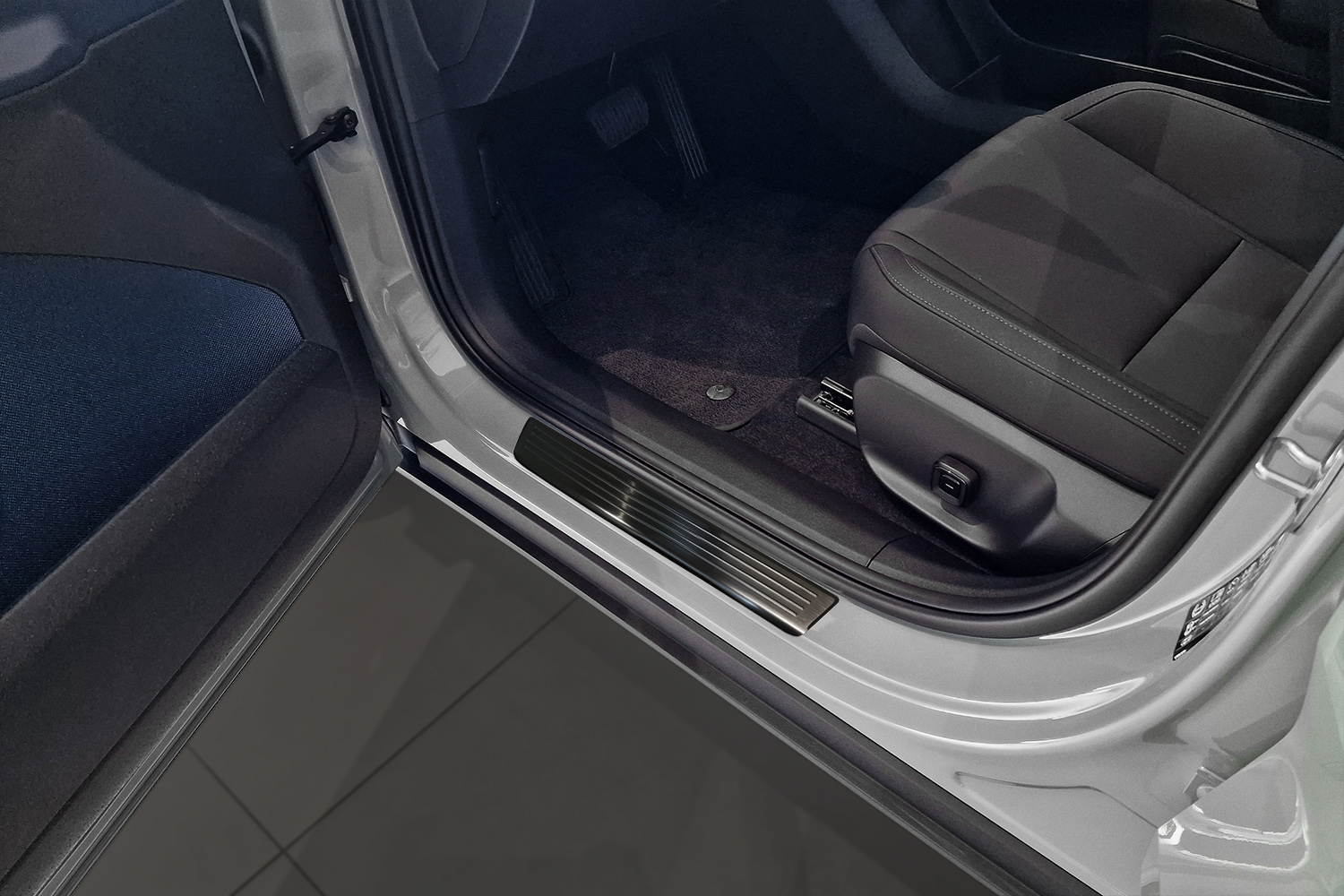 Door sill plates suitable for Volvo EX30 2024-present stainless steel brushed anthracite 4 pieces