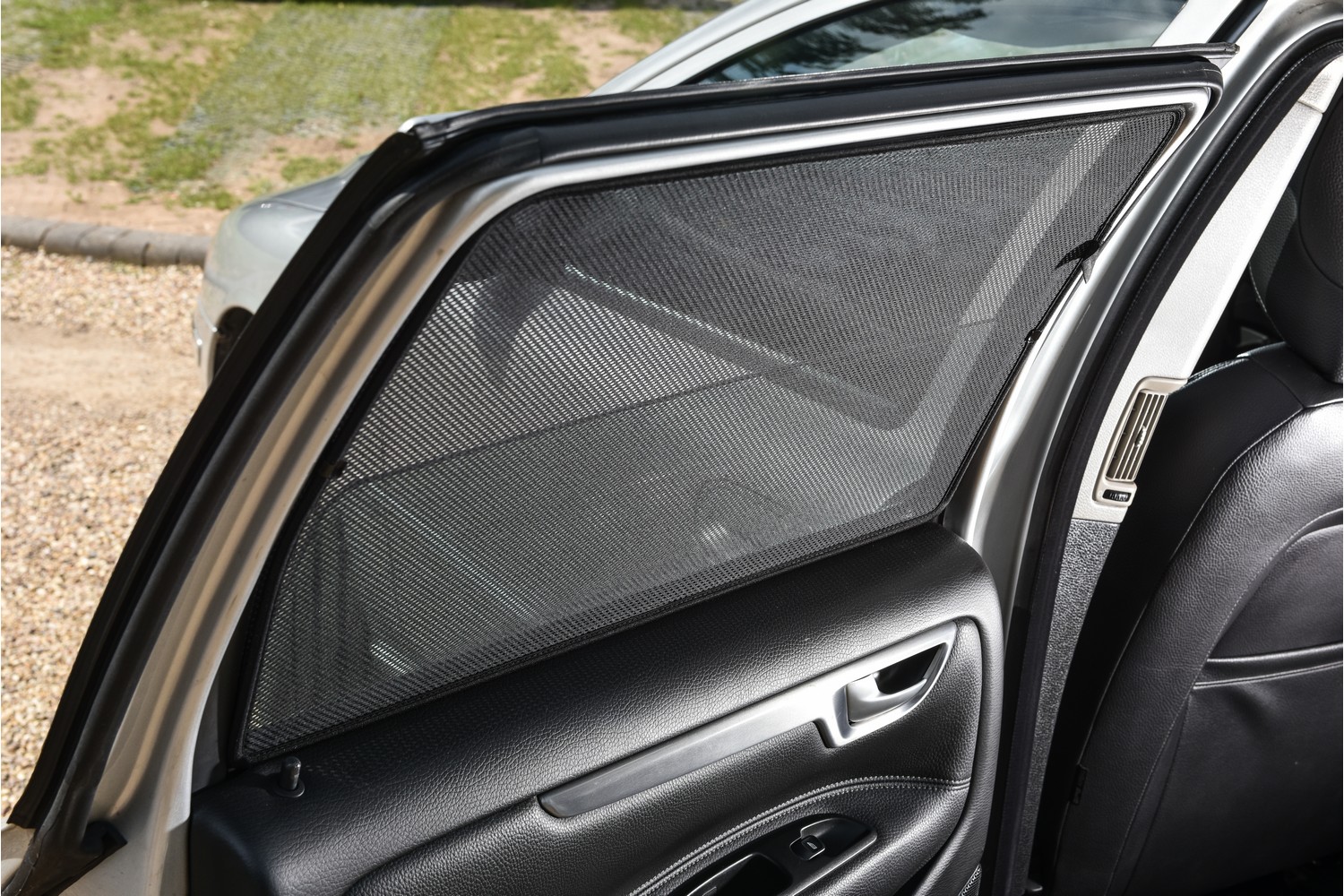 Zonneschermen geschikt voor Volvo V70 - XC70 (P24) 2007-2016 wagon Car Shades - achterportieren