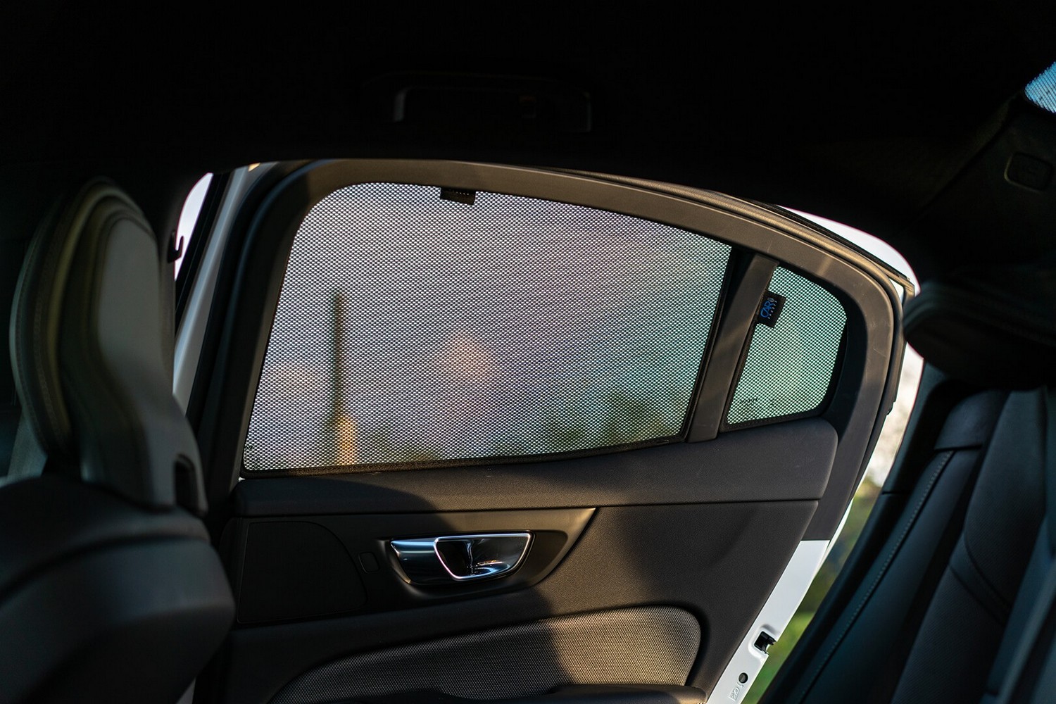 Zonneschermen Volvo S60 III 2018-heden 4-deurs sedan Car Shades - achterportieren