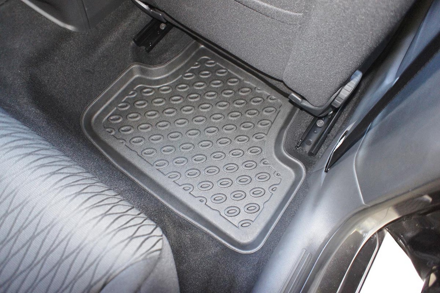 Car mats suitable for Volkswagen Golf VIII (CD) 2020-present 5-door hatchback Cool Liner PE/TPE rubber (VW11GOFM-C) (5) Car mats suitable for Volkswagen Golf VIII (CD) 2020-present 5-door hatchback Cool Liner PE/TPE rubber (VW11GOFM-C) (5)