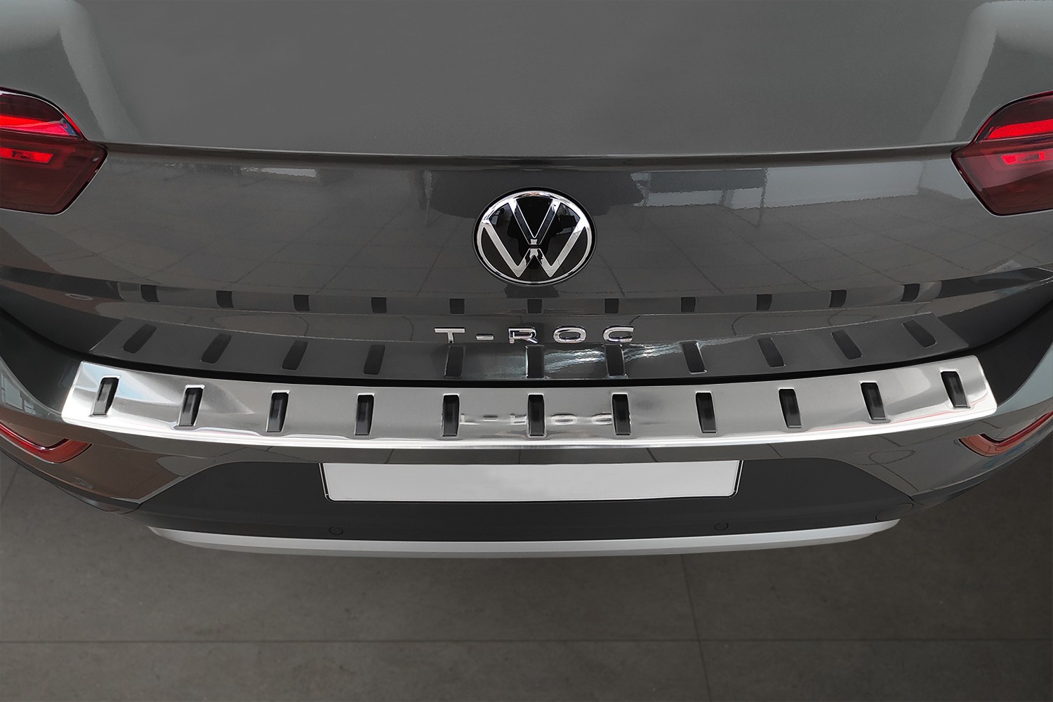 RECAMBO Ladekantenschutz, Zubehör für VW T-ROC (A11), ab 2017, Edelstahl  matt gebürstet, mit Abkantung
