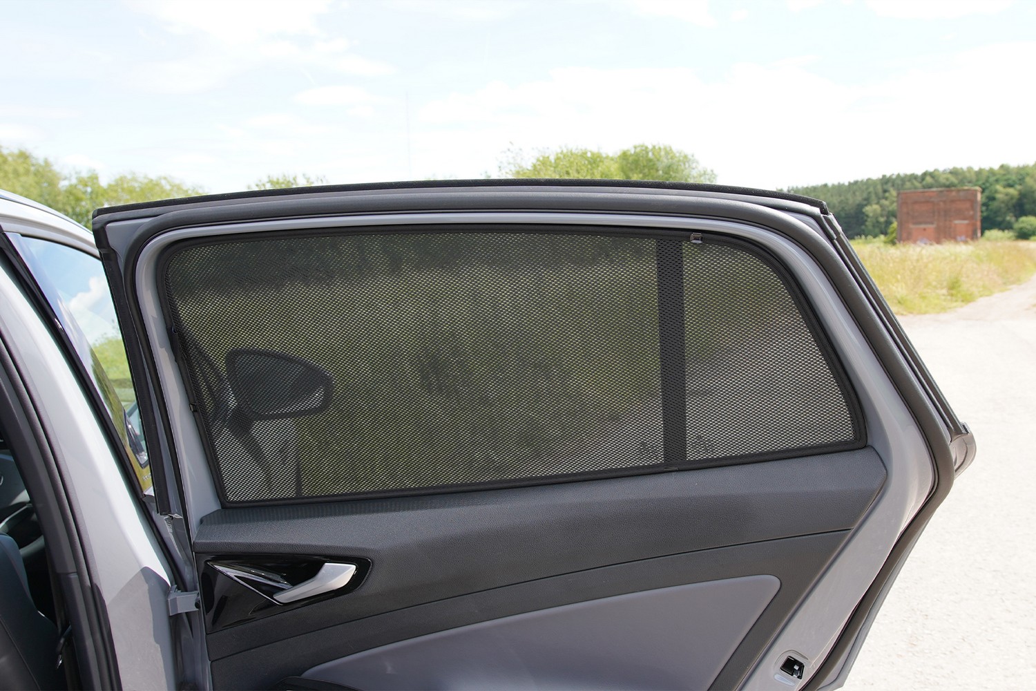 Sun shades suitable for Volkswagen ID.5 2022-present Car Shades - rear side doors