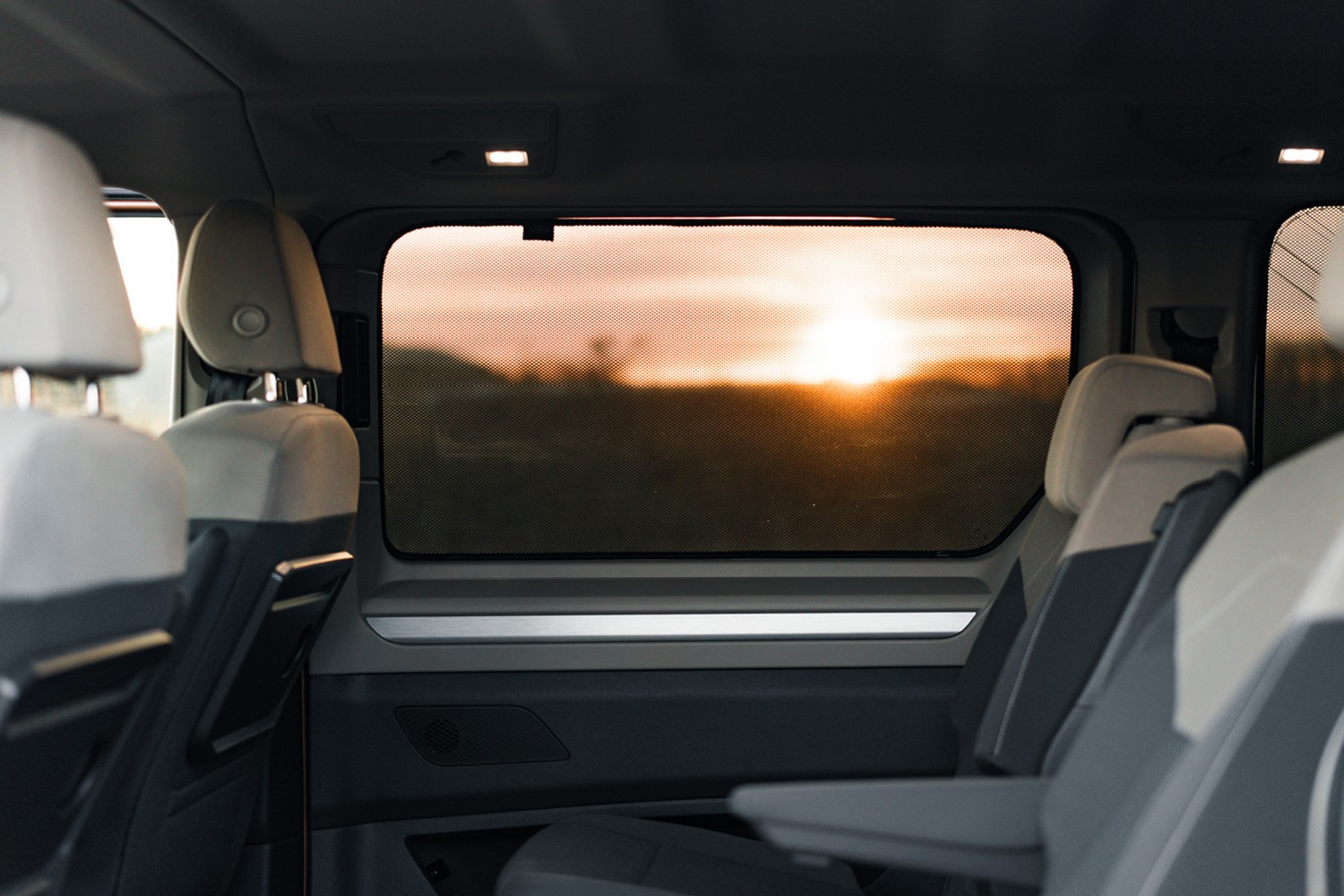 Sun shades suitable for Volkswagen Multivan T7 (ST) 2022-present Car Shades - rear side doors