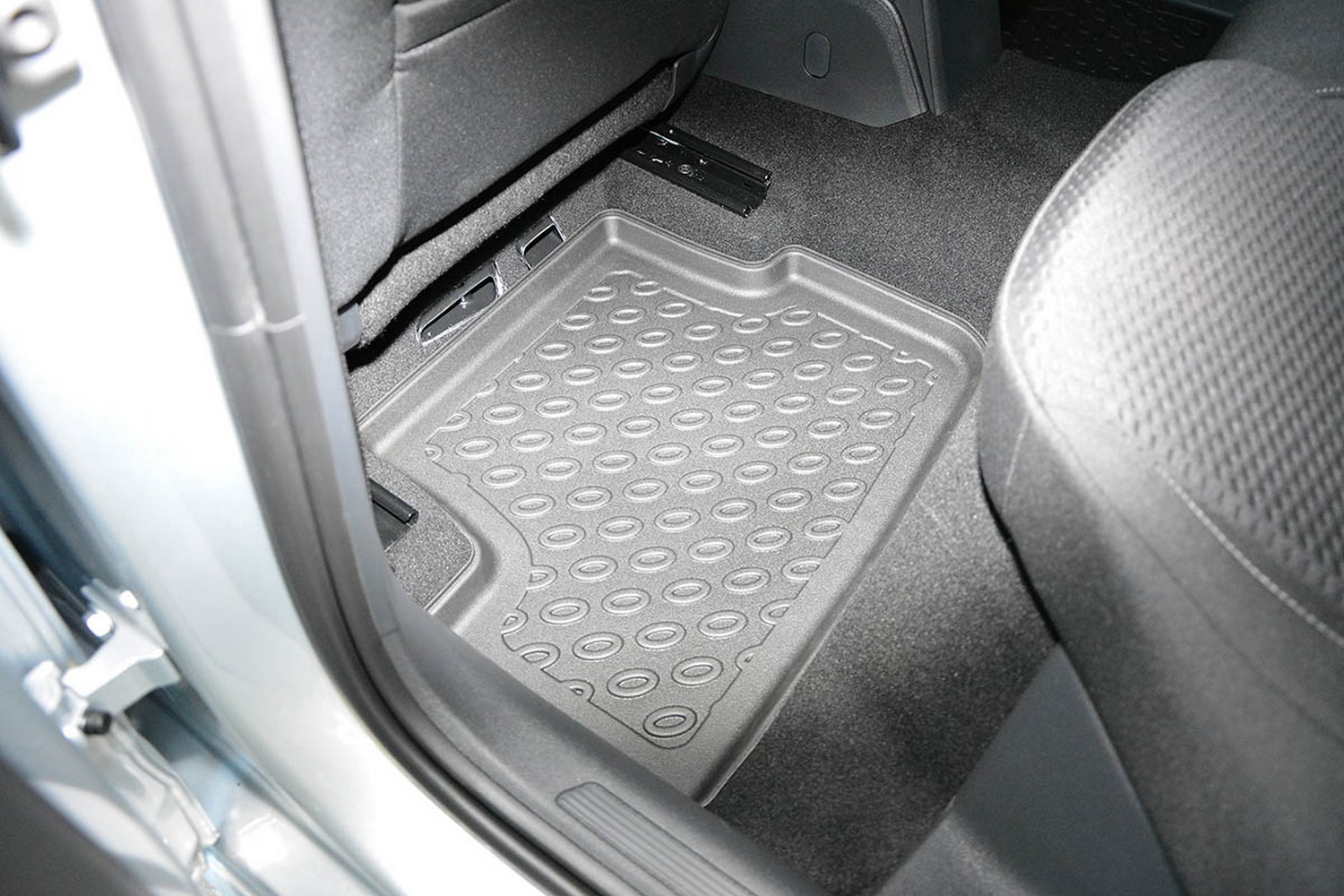 Car mats suitable for Volkswagen Taigo (CS) 2021-present Cool Liner PE/TPE rubber (VW1TGFM-C) (4) Car mats suitable for Volkswagen Taigo (CS) 2021-present Cool Liner PE/TPE rubber (VW1TGFM-C) (4)