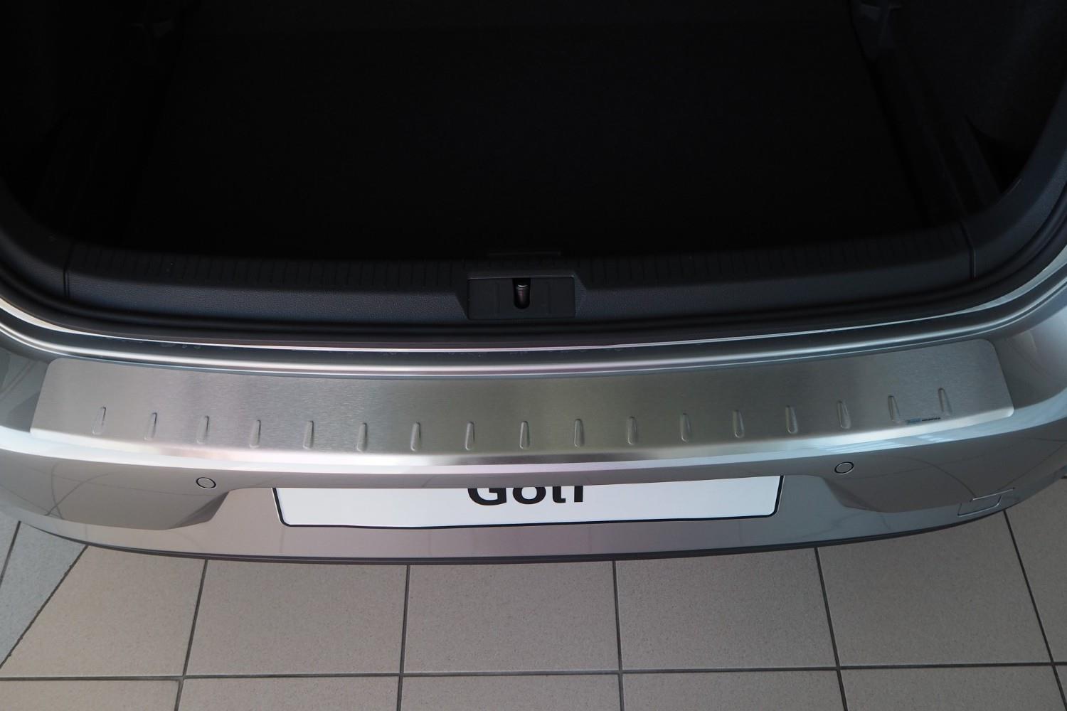Rear bumper protector suitable for Volkswagen Golf VII (5G) 2012-2020 3 & 5-door hatchback stainless steel brushed